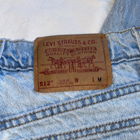 Vintage Levi’s High Waisted Blue Jeans - Picture 3 of 7